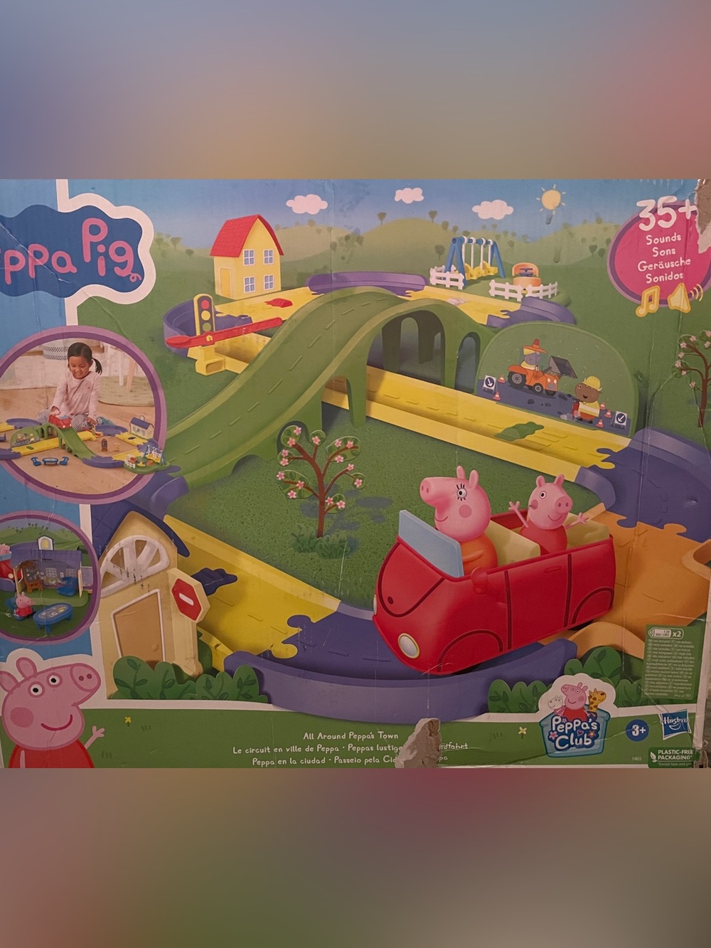 Peppa Pig All Around Peppa's Town Set with Adjustable Track NEW open Box